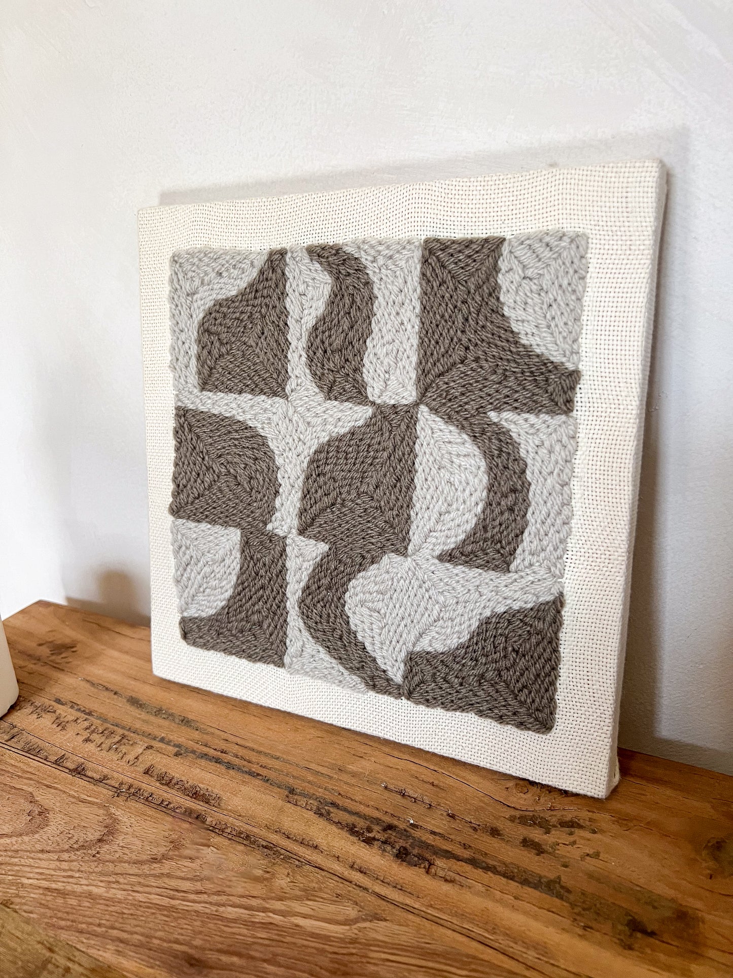 "Rudia" - Punch Needle Kit - Modern DIY Wall Art for Beginners