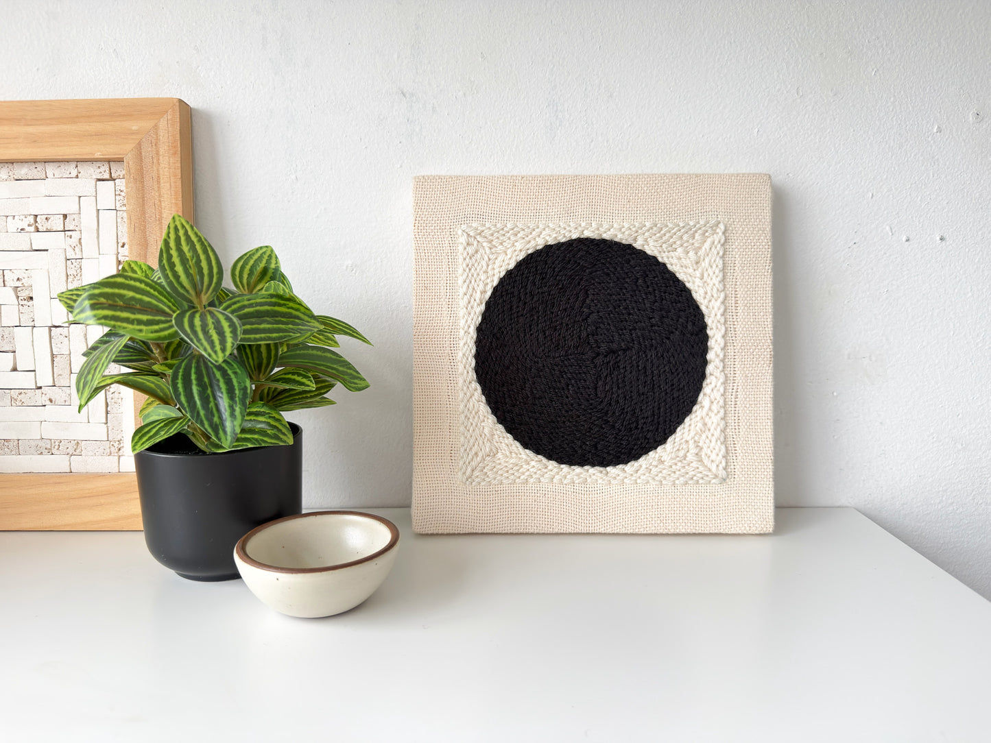 "Spotted" - Punch Needle Kit - Modern DIY Wall Art for Beginners